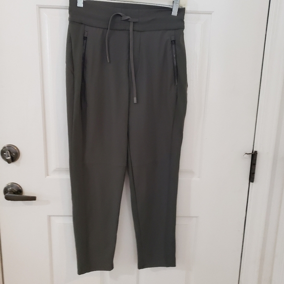 Athleta | Headlands Hybrid Trek Jogger in Peat - Picture 1 of 9